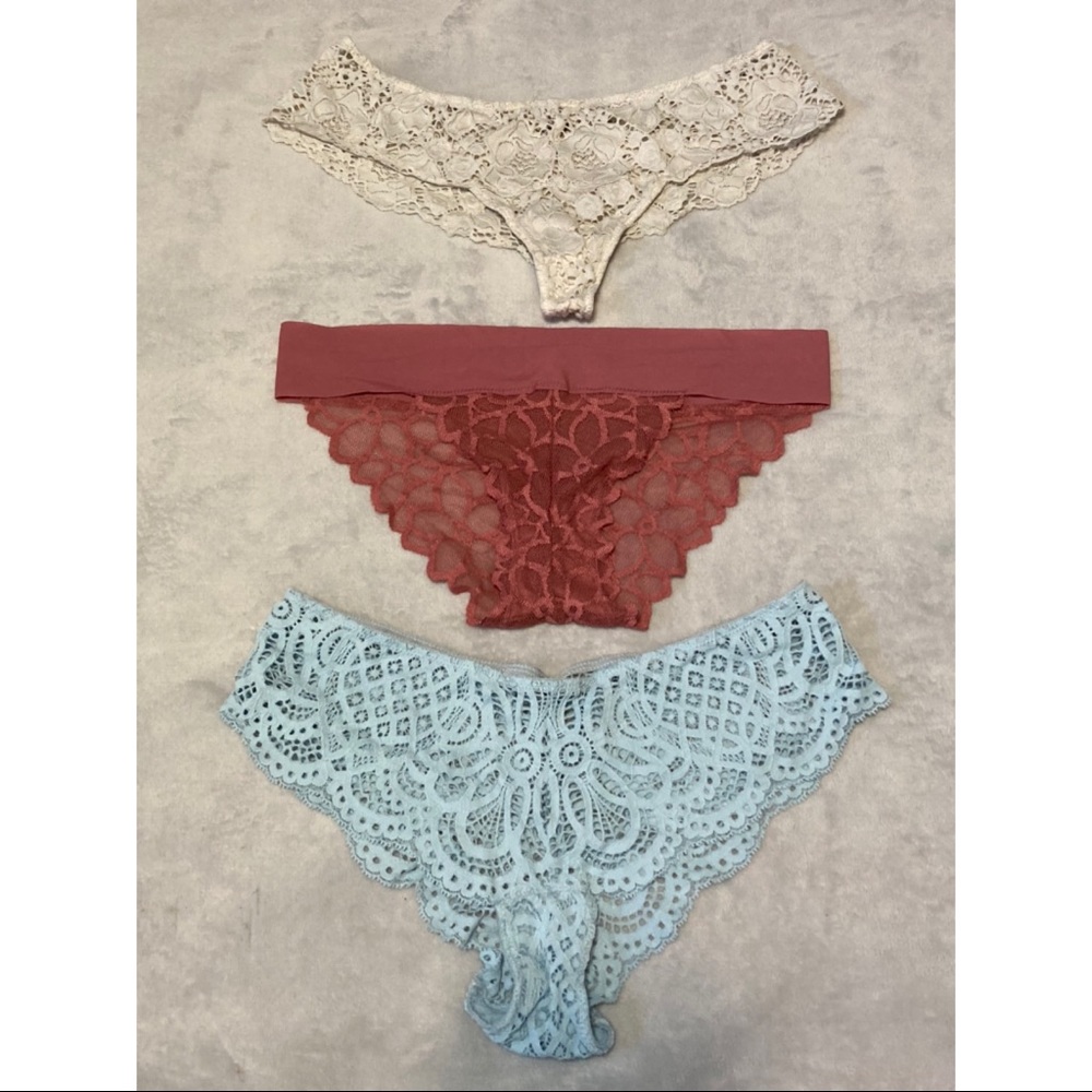 3 Victorias Secret + VS Pink Lace Panties (Small)